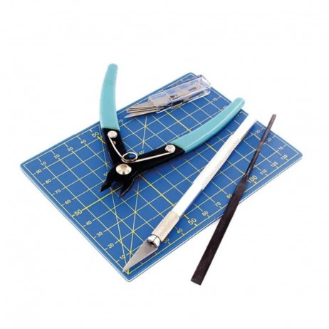 Set d'Outils de Base