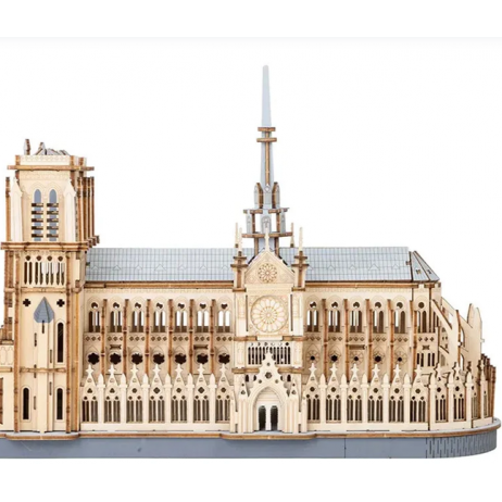 Maquette bois Paris Cathédrale